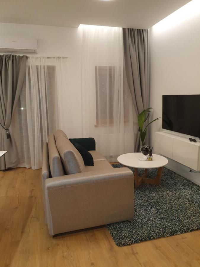 Smaragdo Apartamentai Kaunas Exteriör bild